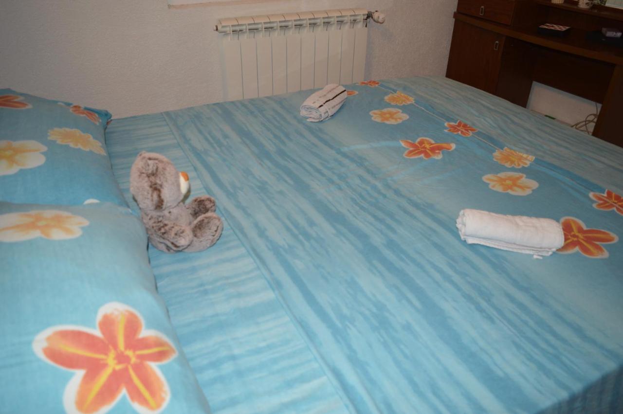 Vujas Village Pleasure Kotor Luaran gambar