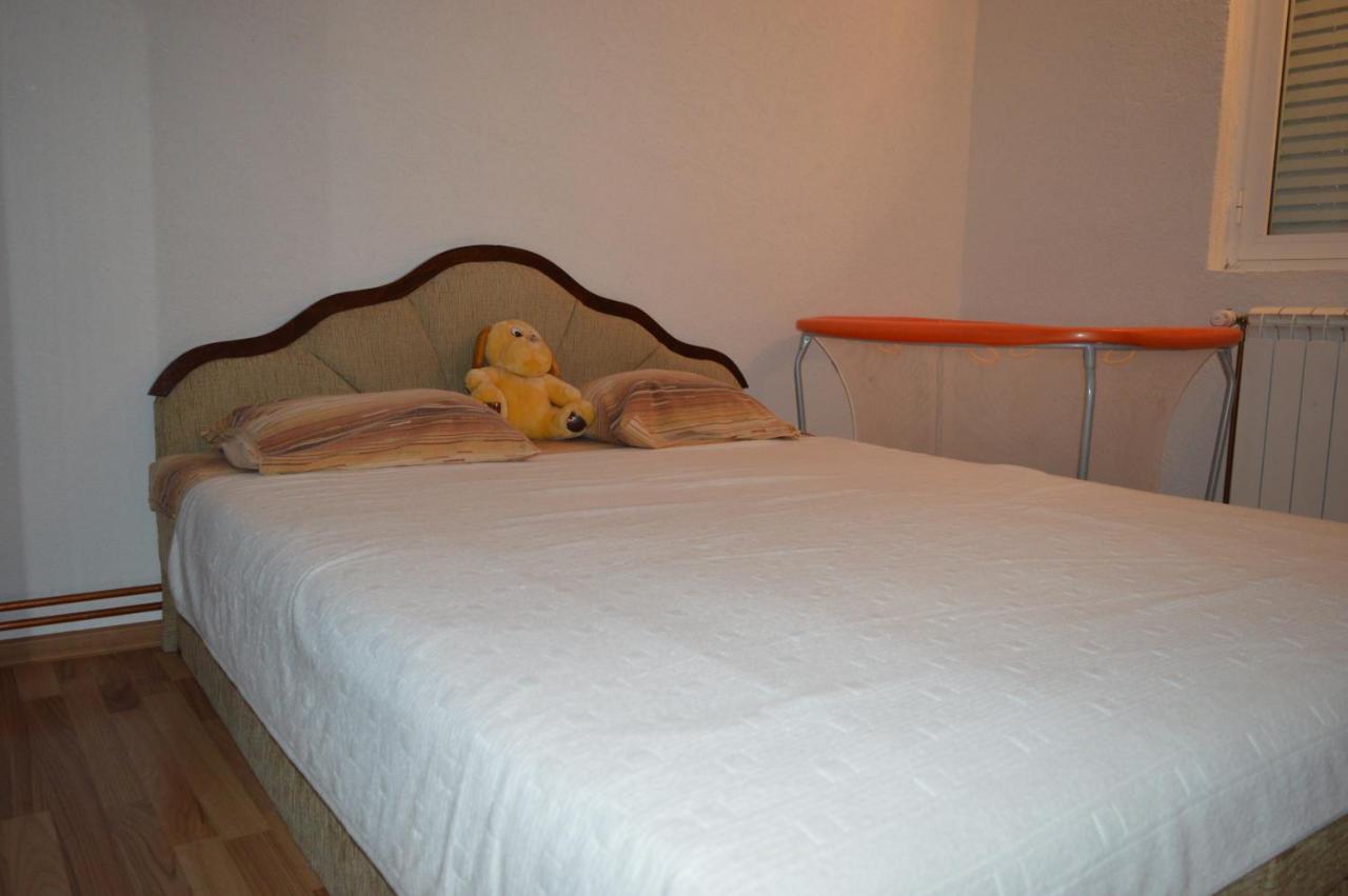 Vujas Village Pleasure Kotor Luaran gambar