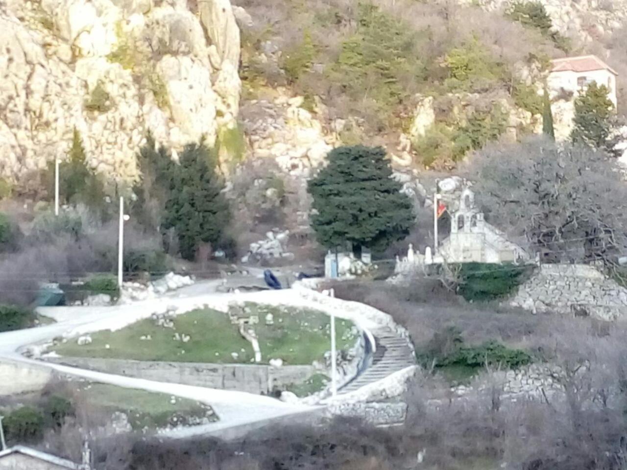 Vujas Village Pleasure Kotor Luaran gambar